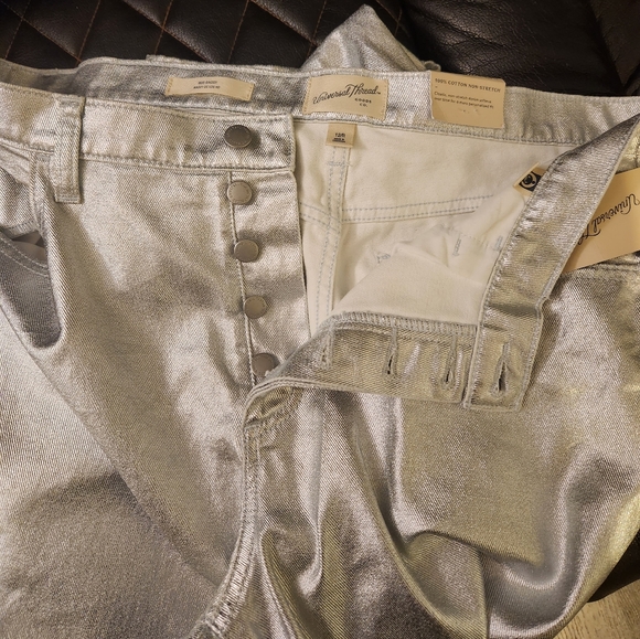 NWT Mid-Rise 90's Baggy Jeans - Universal Thread Metallic Wash - Picture 3 of 8